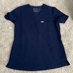 Figs xs navy top